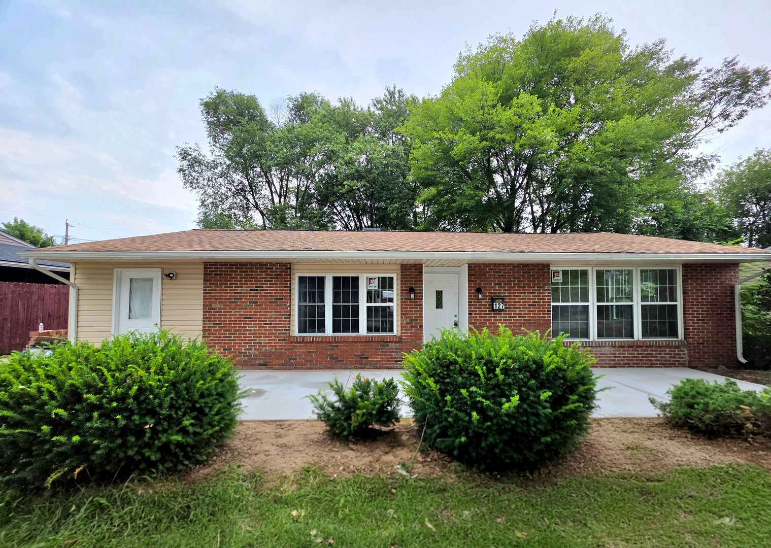 Newark House: 127 Kenmar Drive