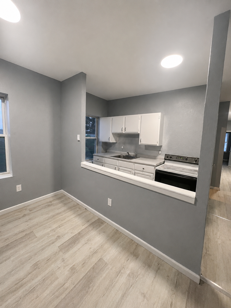 Hartford Apartment: 192-194 Ward Street