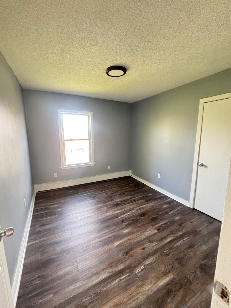 Hartford Apartment: 56 Judson Street