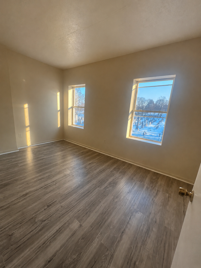 Hartford Apartment: 192-194 Ward Street
