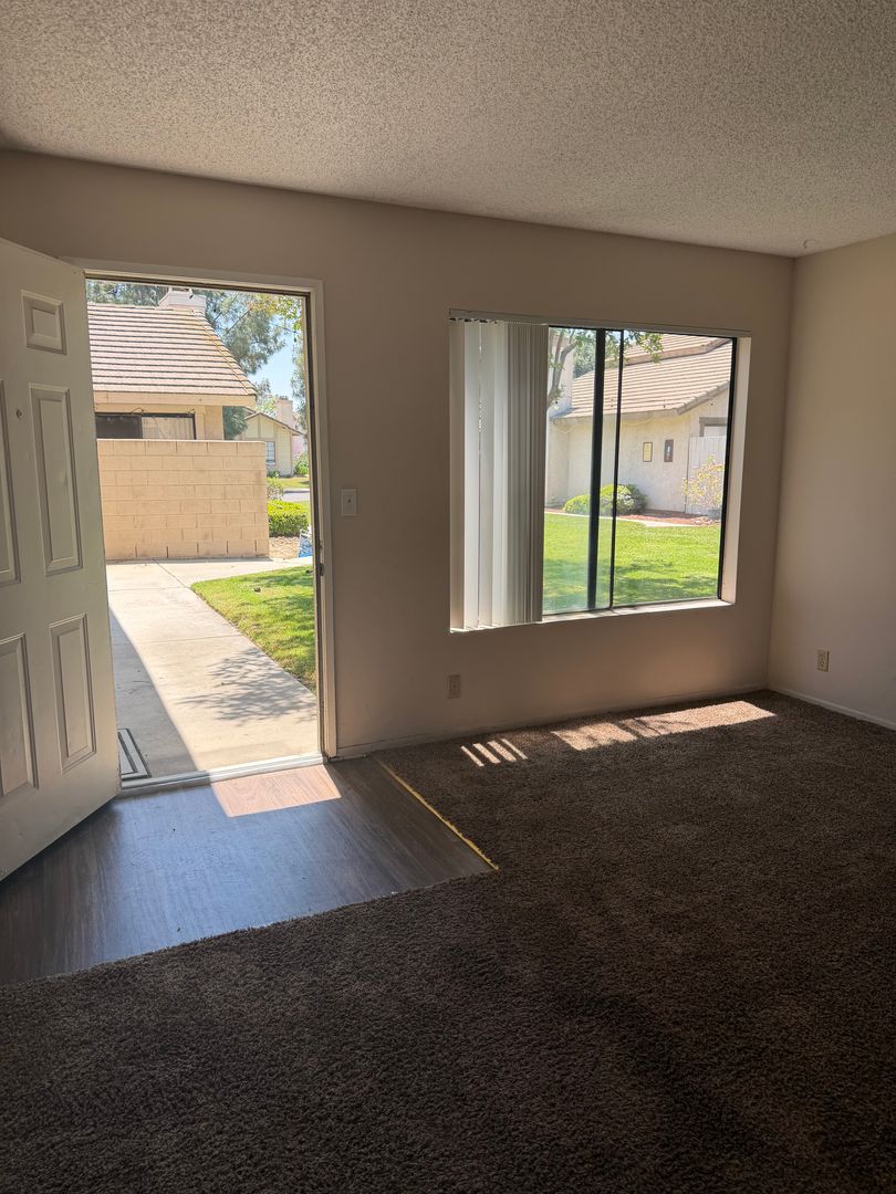 Ontario Apartment: 3241 Triumph Ln