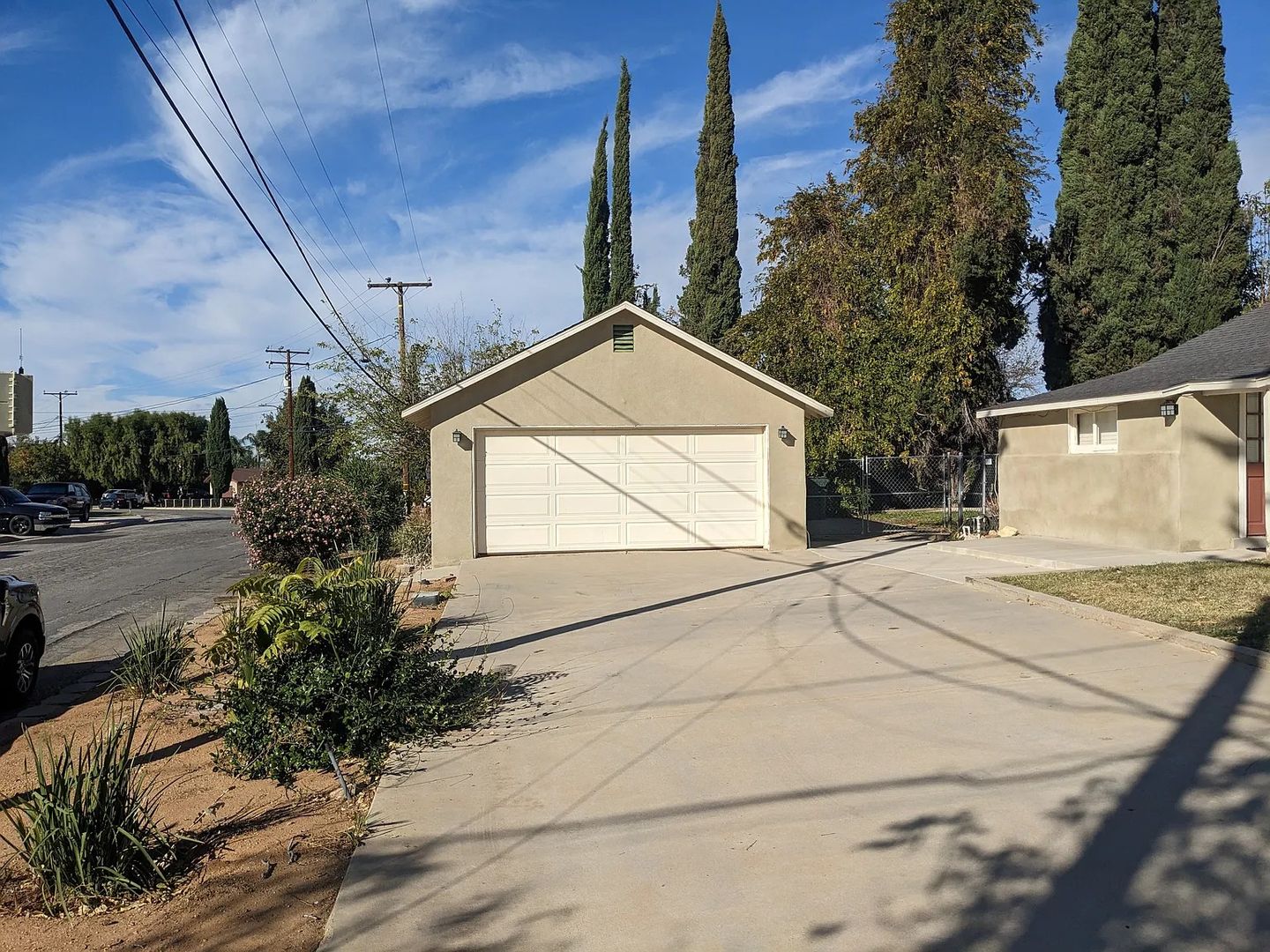Yucaipa House: 13004 6th St