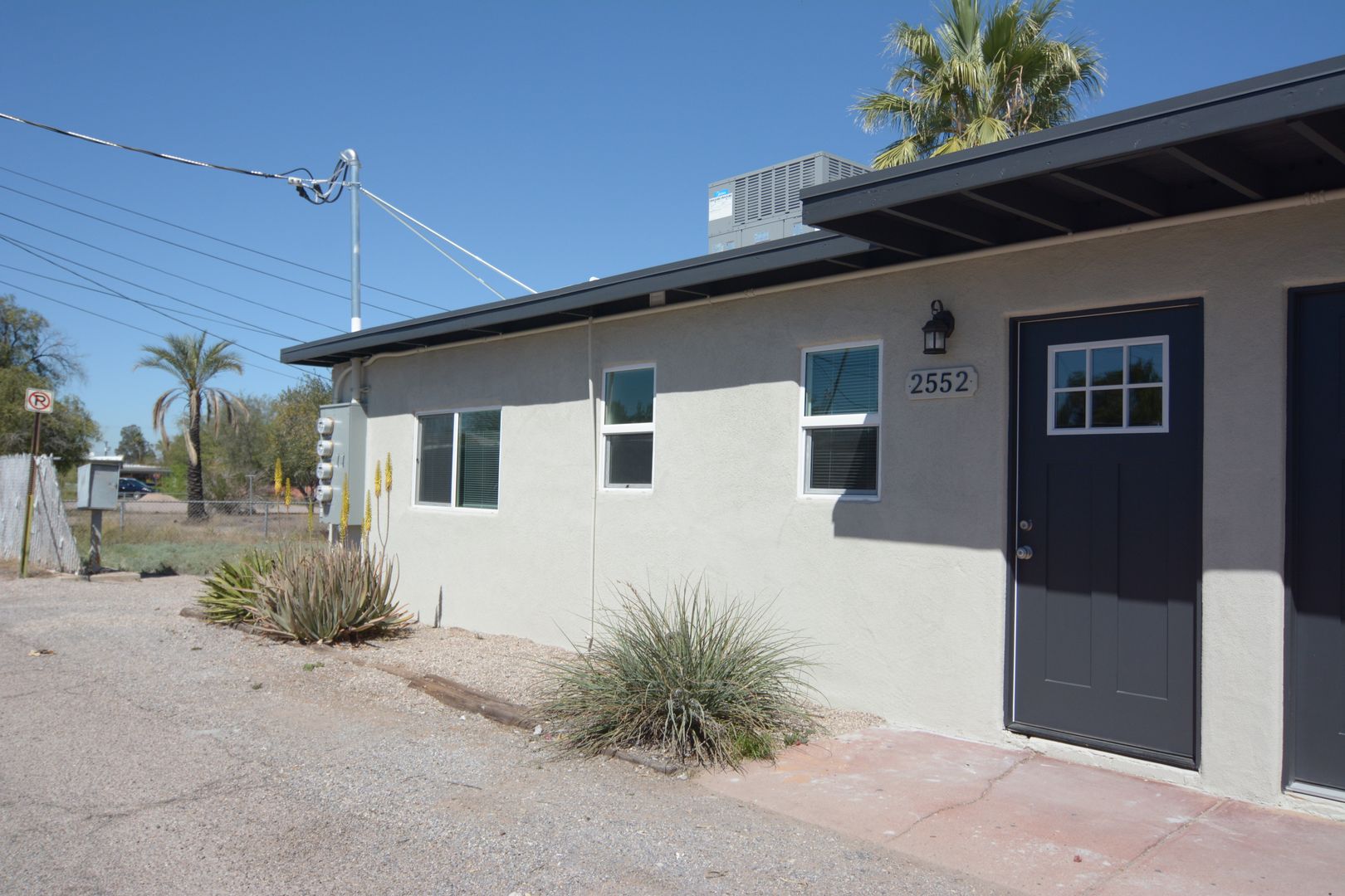 Tucson House: 2552 E Silver Street