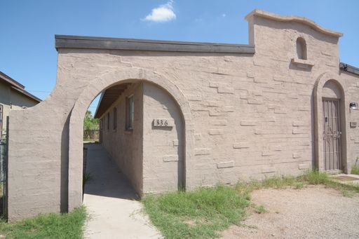 3 Bedroom 1 Bath Duplex! Great South Tucson Location! – photo 1