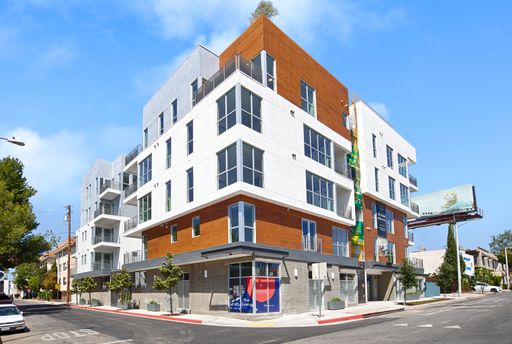Modern 2 Bedroom 2 Bath Plus Office in the Heart of West Hollywood – photo 1