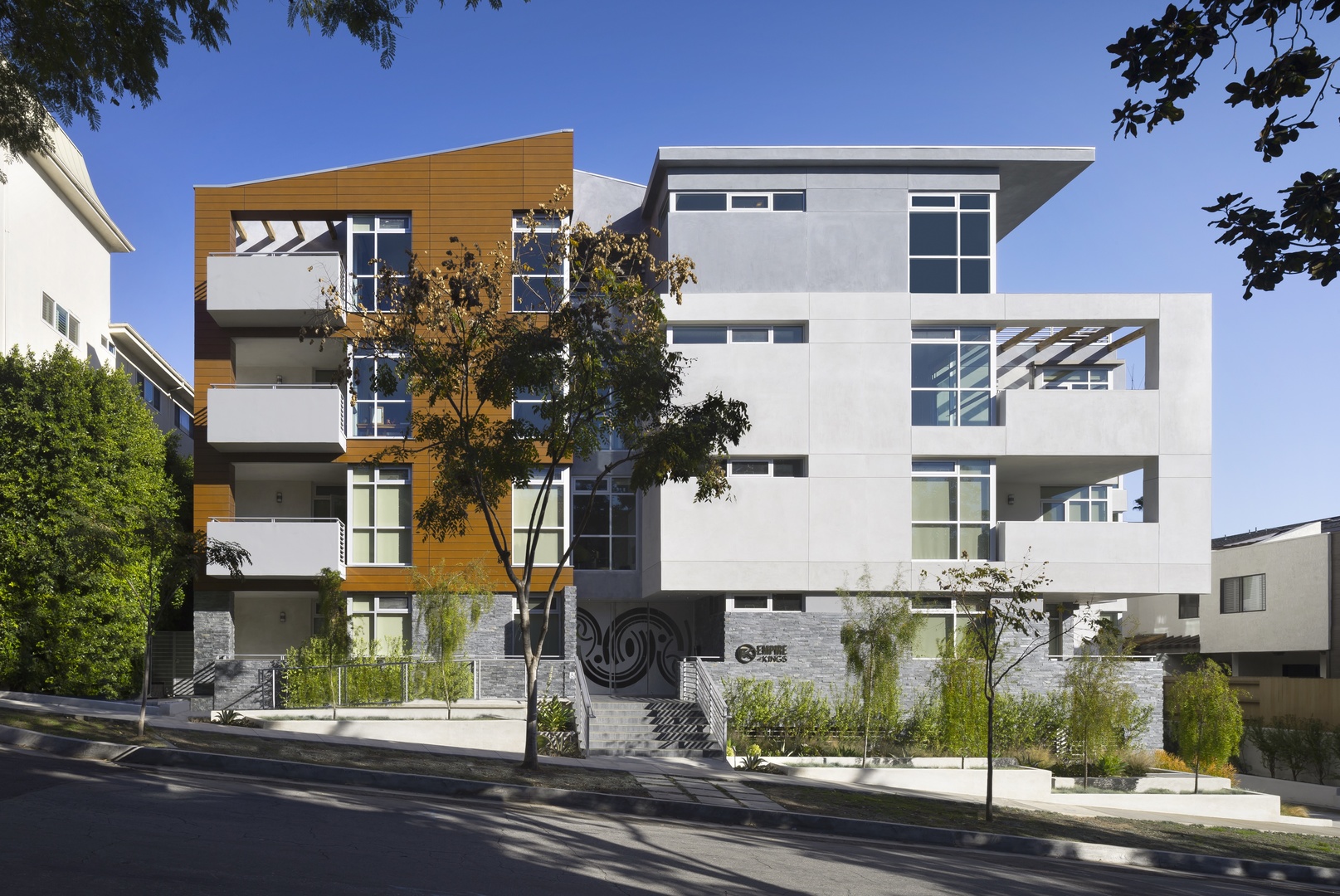 West Hollywood Apartment: 1232 N Kings Road