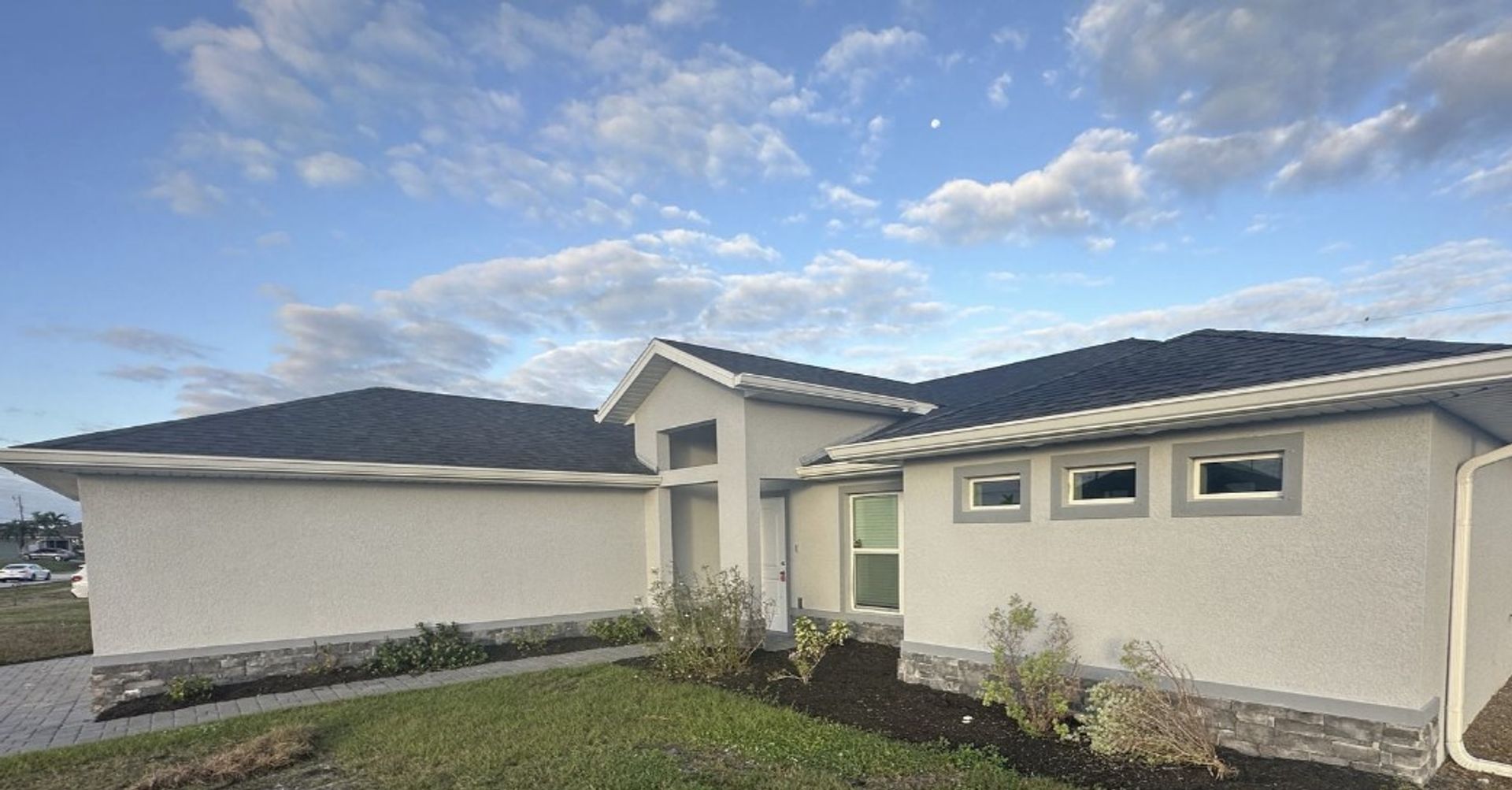 Cape Coral House: 3730 NE 15th Pl