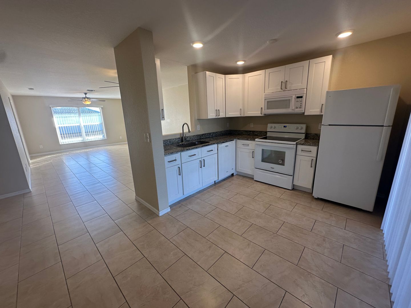 Cape Coral Apartment: 4704 Skyline Blvd