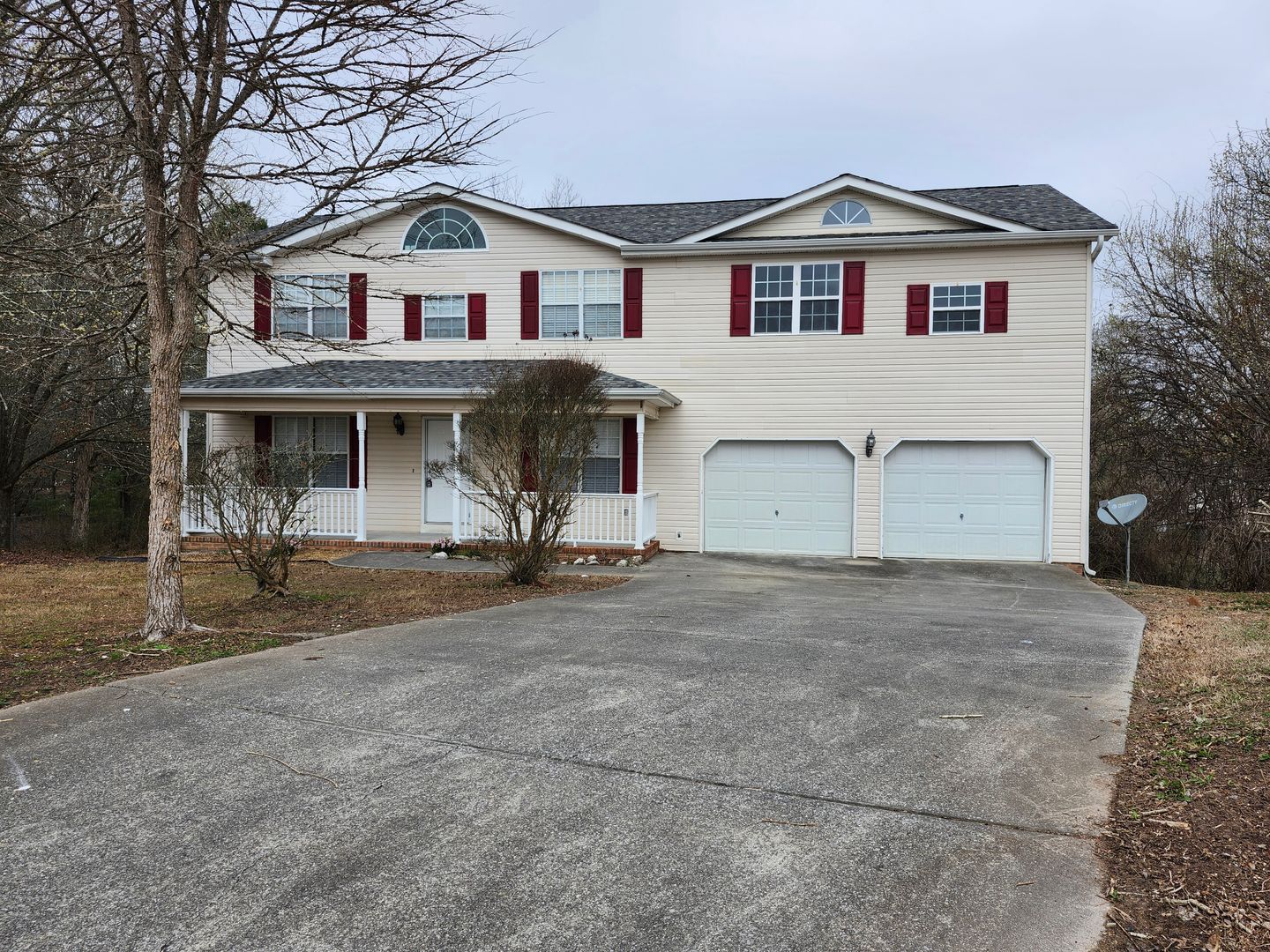 Ringgold House: 62 Springwater Drive