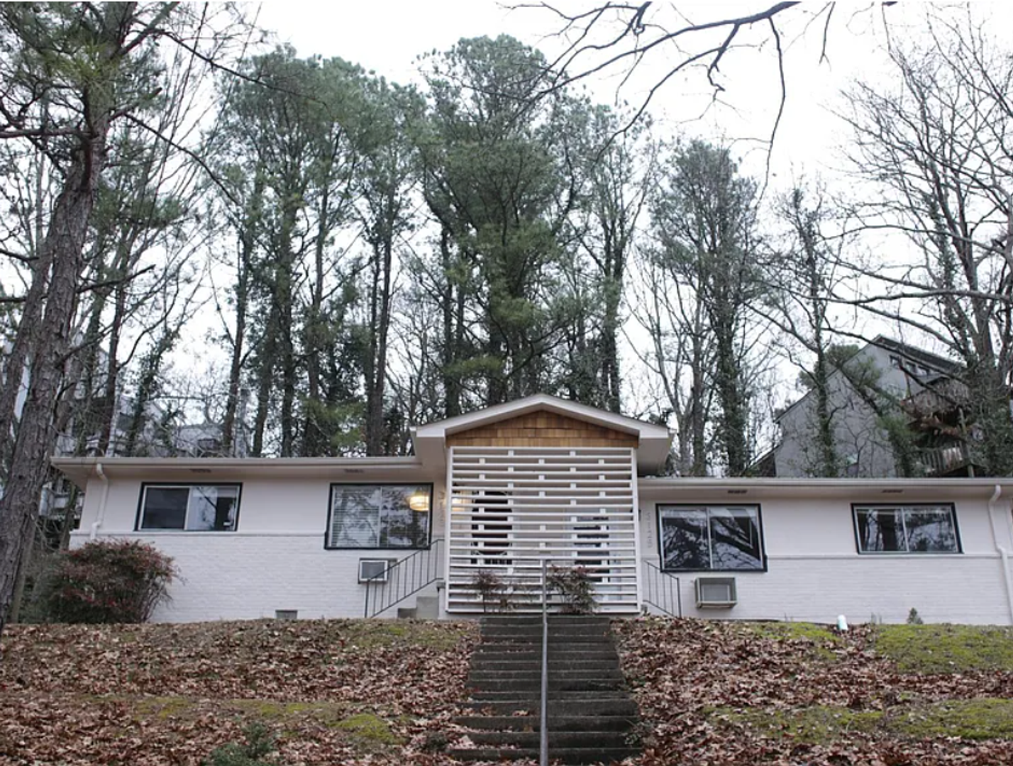 Chattanooga Apartment: 3123 & 3125 Navajo Drive