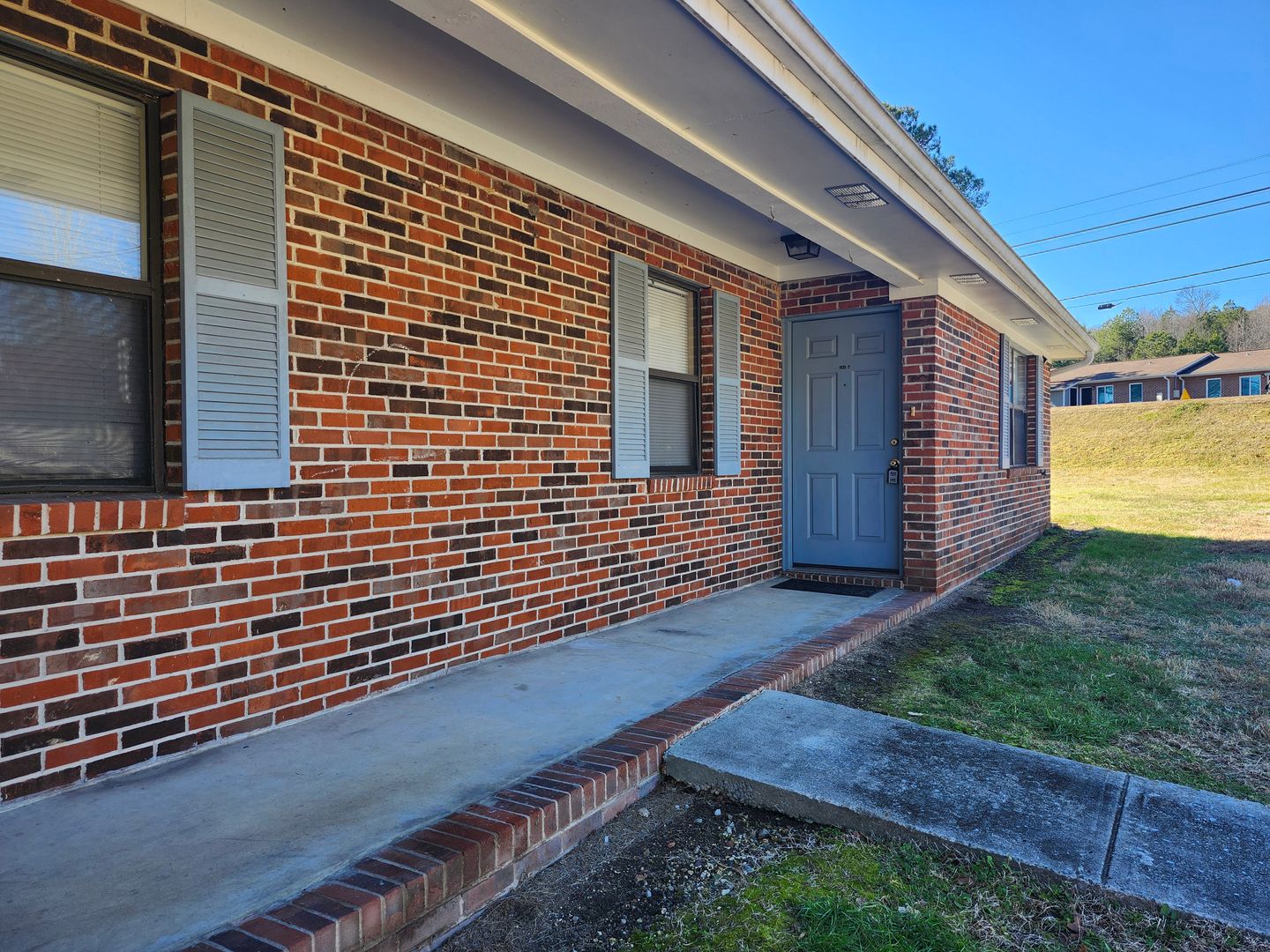 Rossville Apartment: 101 Lytle Road