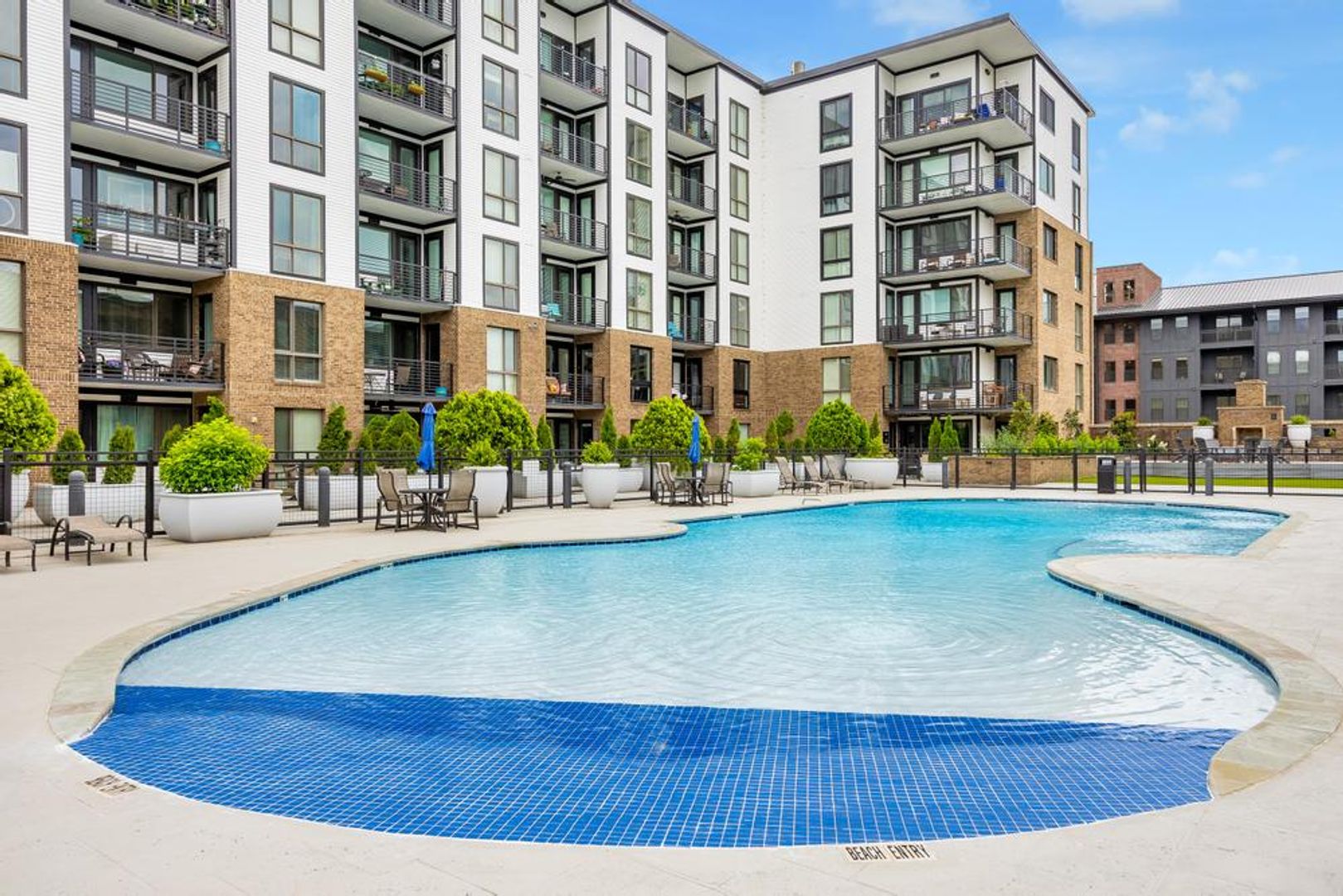 Chattanooga Apartment: 200 Manufacturers Road Unit 415