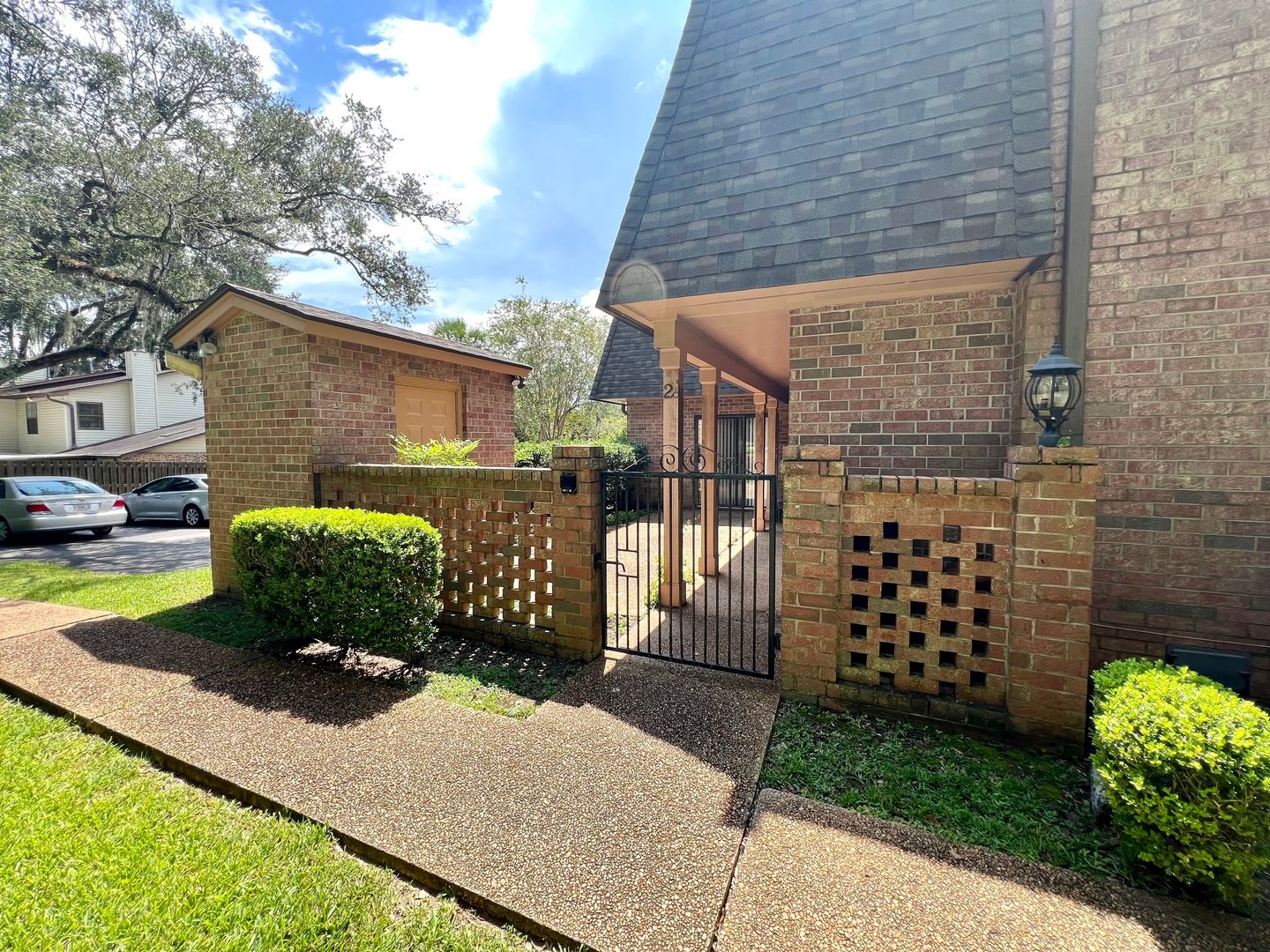 Tallahassee House: 3219 Thomasville Road