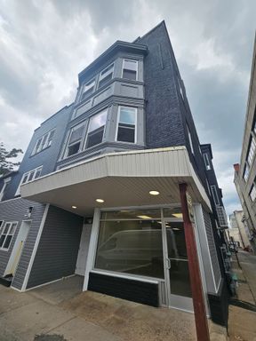 Charming 1 Bedroom / 1 Bathroom Apartment in Allentown – photo 1