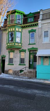 Second-Floor 2 Bedroom, 1 Bathroom Apartment – Allentown – photo 1
