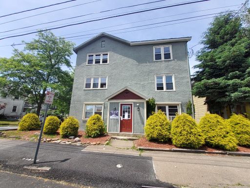 Newly Renovated 2-Bedroom Apartment with 1-Car Garage in Scranton! – photo 1