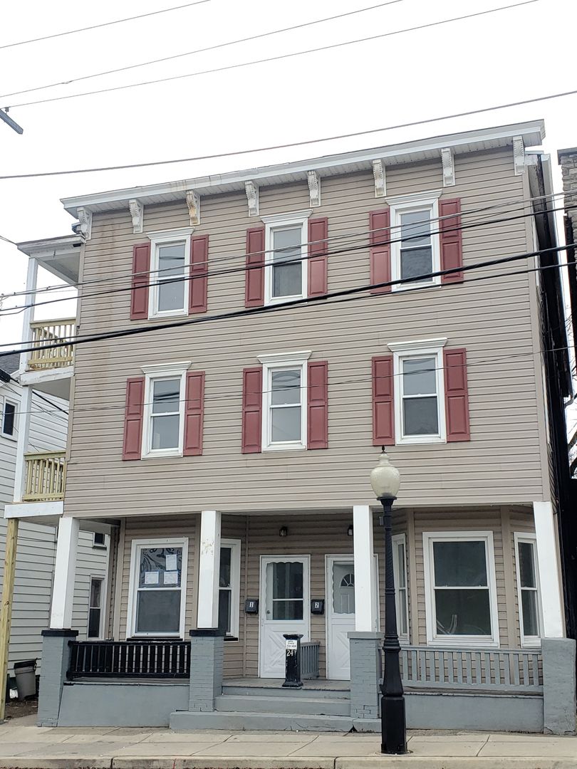Bangor Apartment: 24 N. Main St.