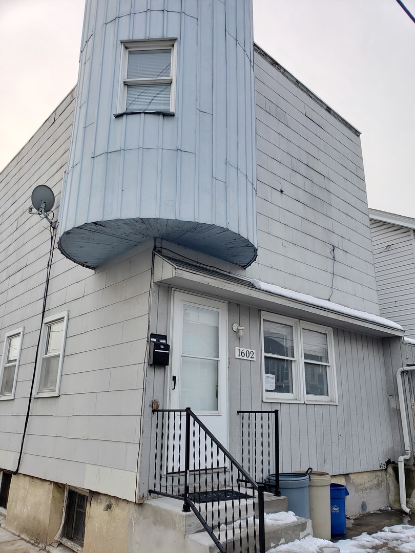 Northampton Apartment: 1602 Newport Ave.