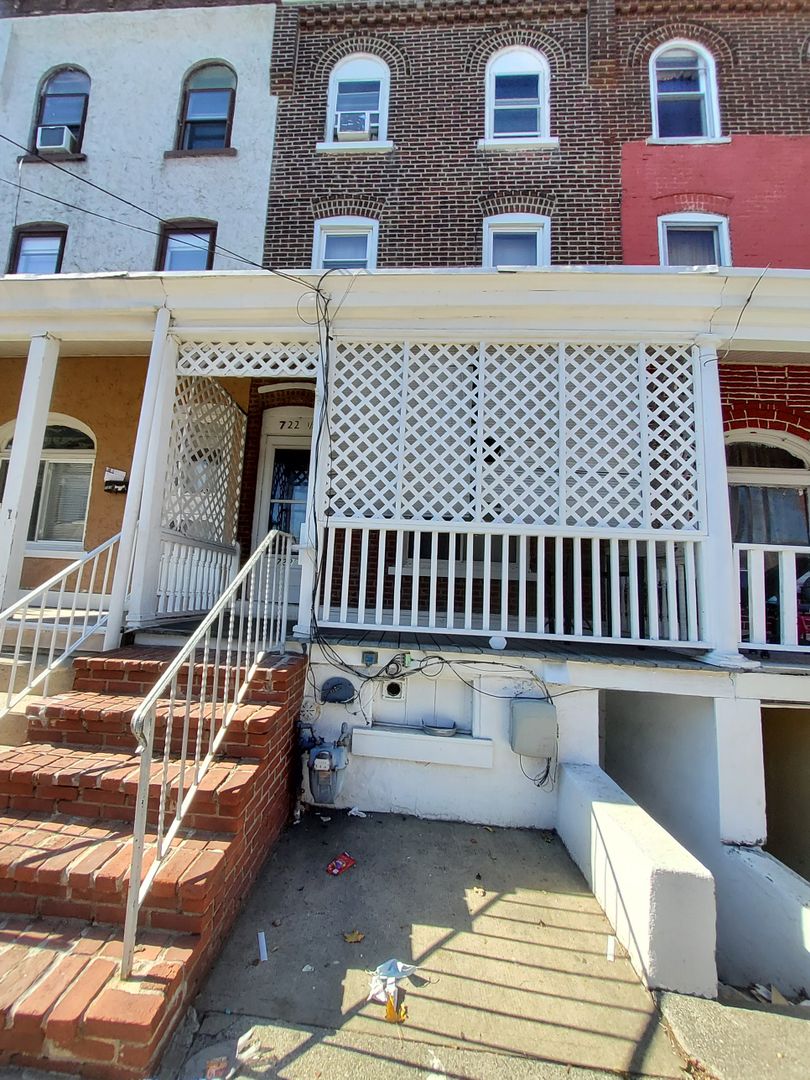 Allentown House: 722.5 N Penn St