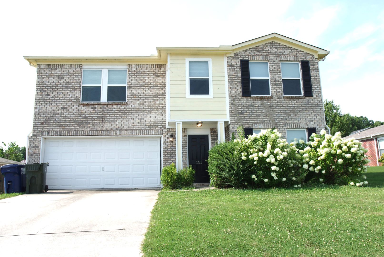 Meridianville House: 141 Ranier St