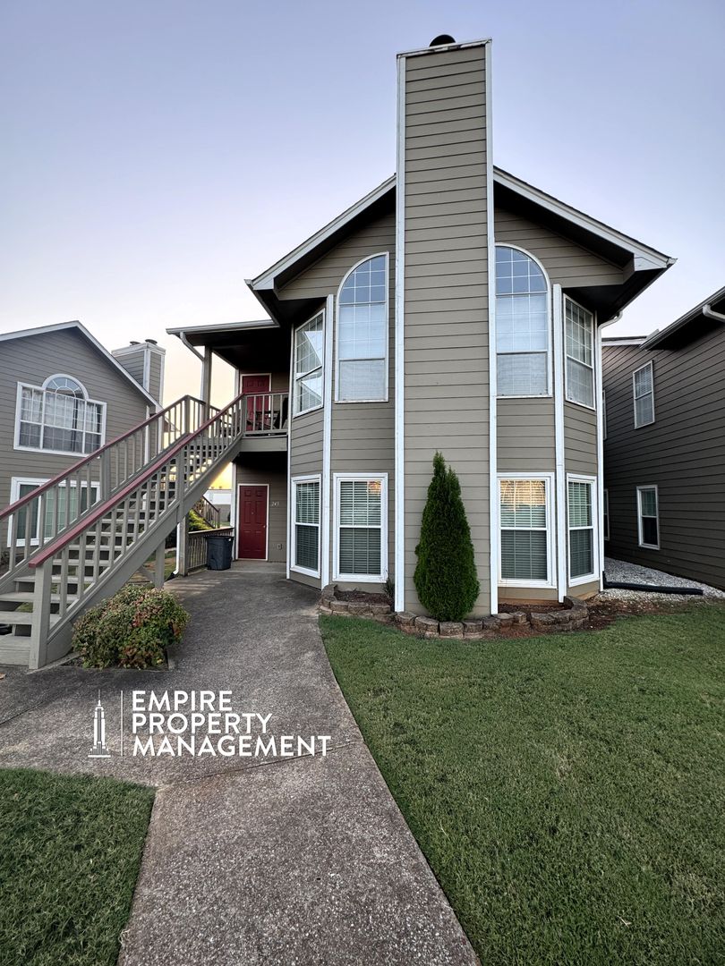 Madison Condo: 243 Waters Edge Lane