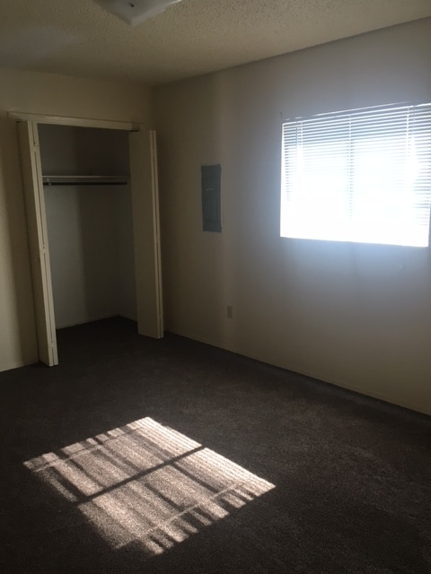 HOBBS Apartment: 318 E ST. ANNE PL