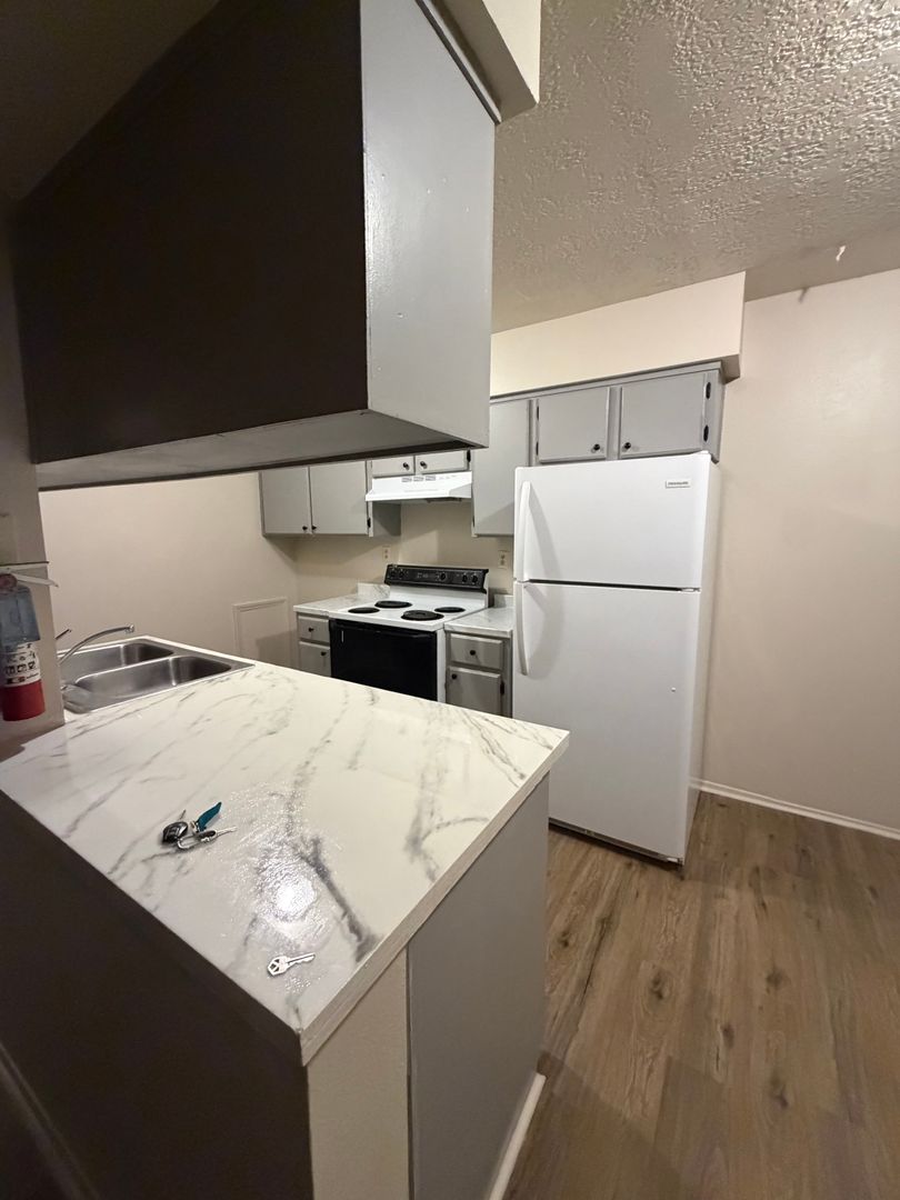 Hobbs Apartment: Calle Sur