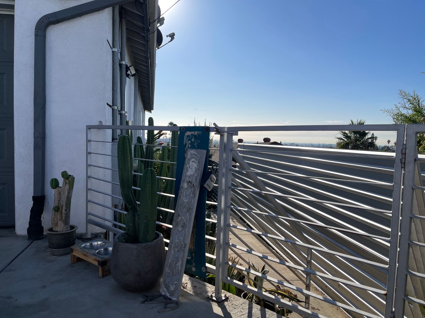 Los Angeles Apartment: 477-479 Nassau Avenue