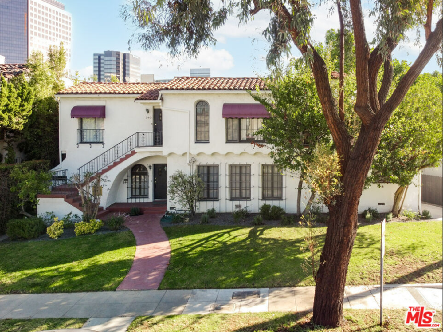 Beverly Hills Apartment: 240 S. Tower Drive