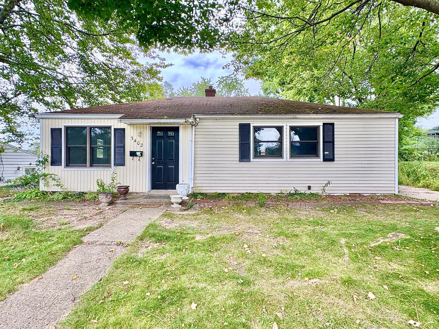 South Bend House: 3402 Woldhaven Drive