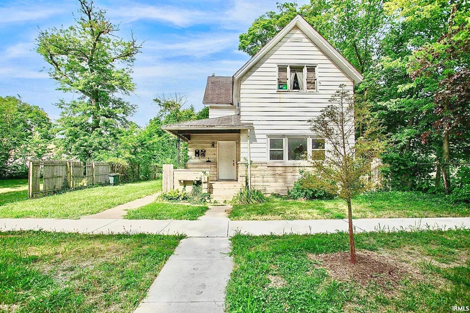 South Bend Apartment: 533 Columbia St