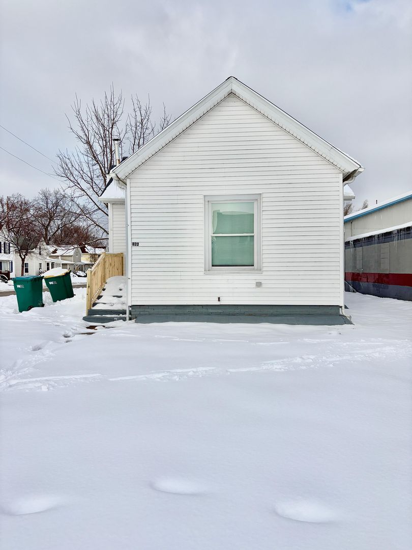 Mishawaka House: 822 W. 4th St