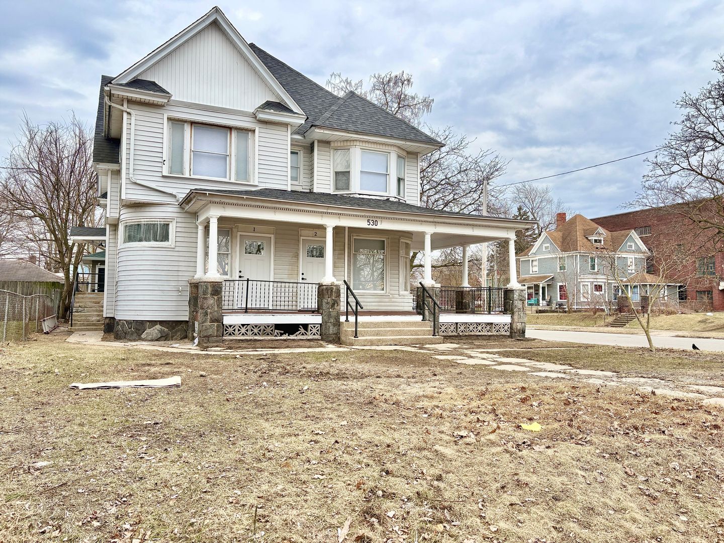 South Bend Apartment: 530 S. Saint Joseph Street