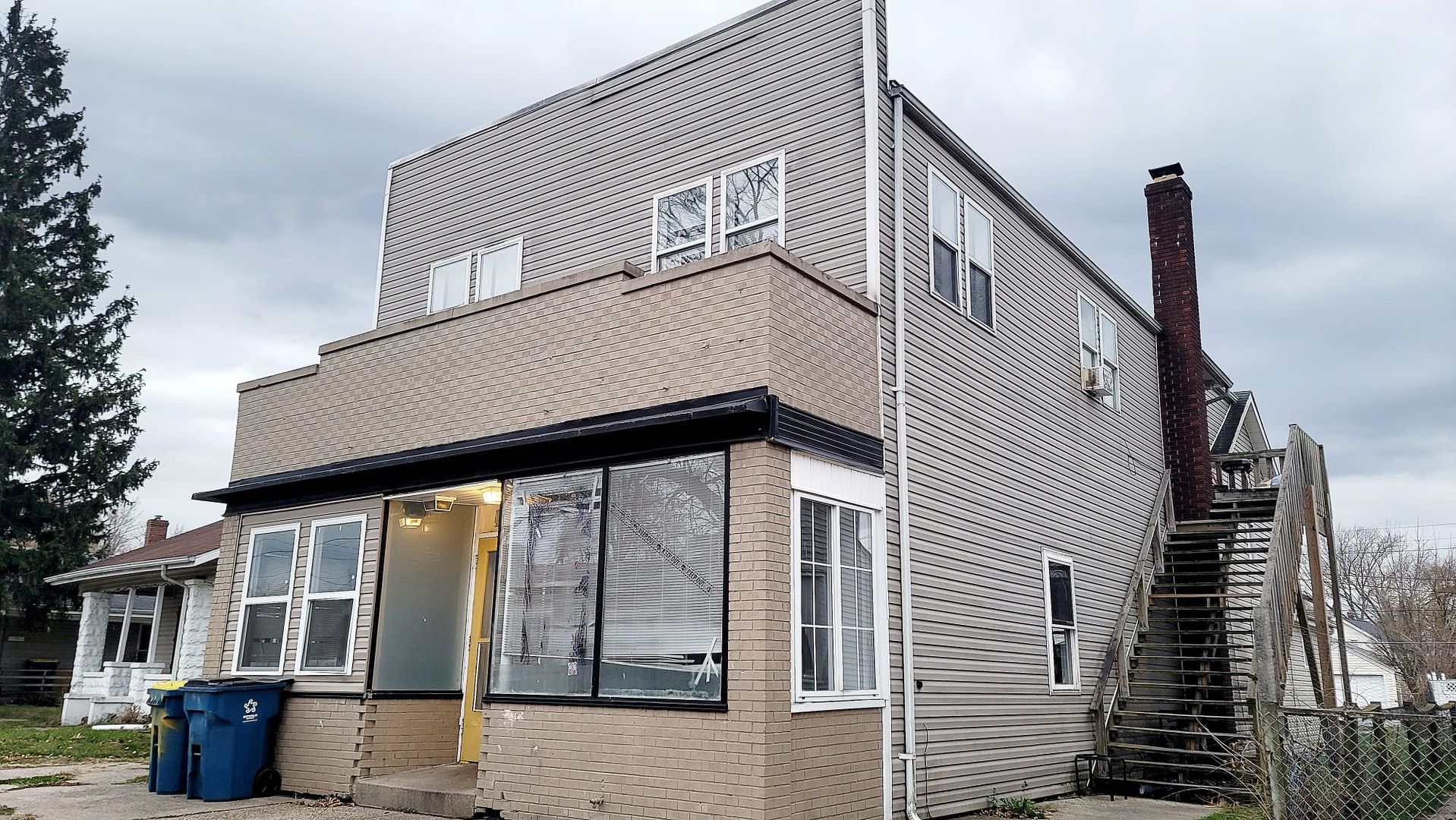 Mishawaka Apartment: 331 Smith St