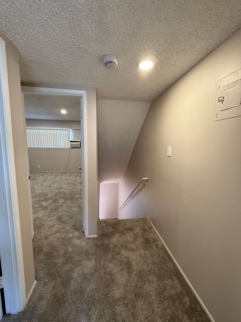 Glendale Apartment: 1026 Grover Ave.