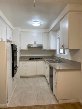 Must See spacious remodeled 1 bed 1 bath in the heart of Glendale – photo 1