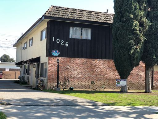 Spacious and beautifully updated two-story, 2-bedroom, 1.5-bath apartment available for rent. – photo 1