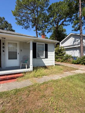 1 Bed 1 Bath Rental at 806 Rodie Avenue- Unit B, Fayetteville, NC – photo 1