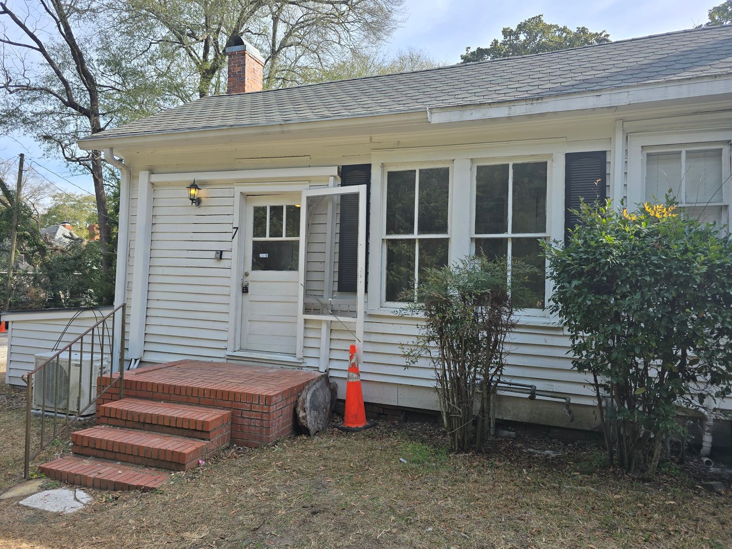 Fayetteville Apartment: 113 Hillside Ave