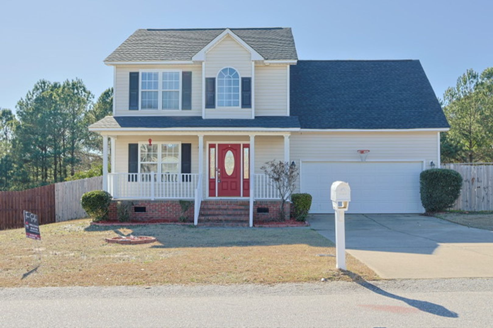 Hope Mills House: 904 Bramblegate Road