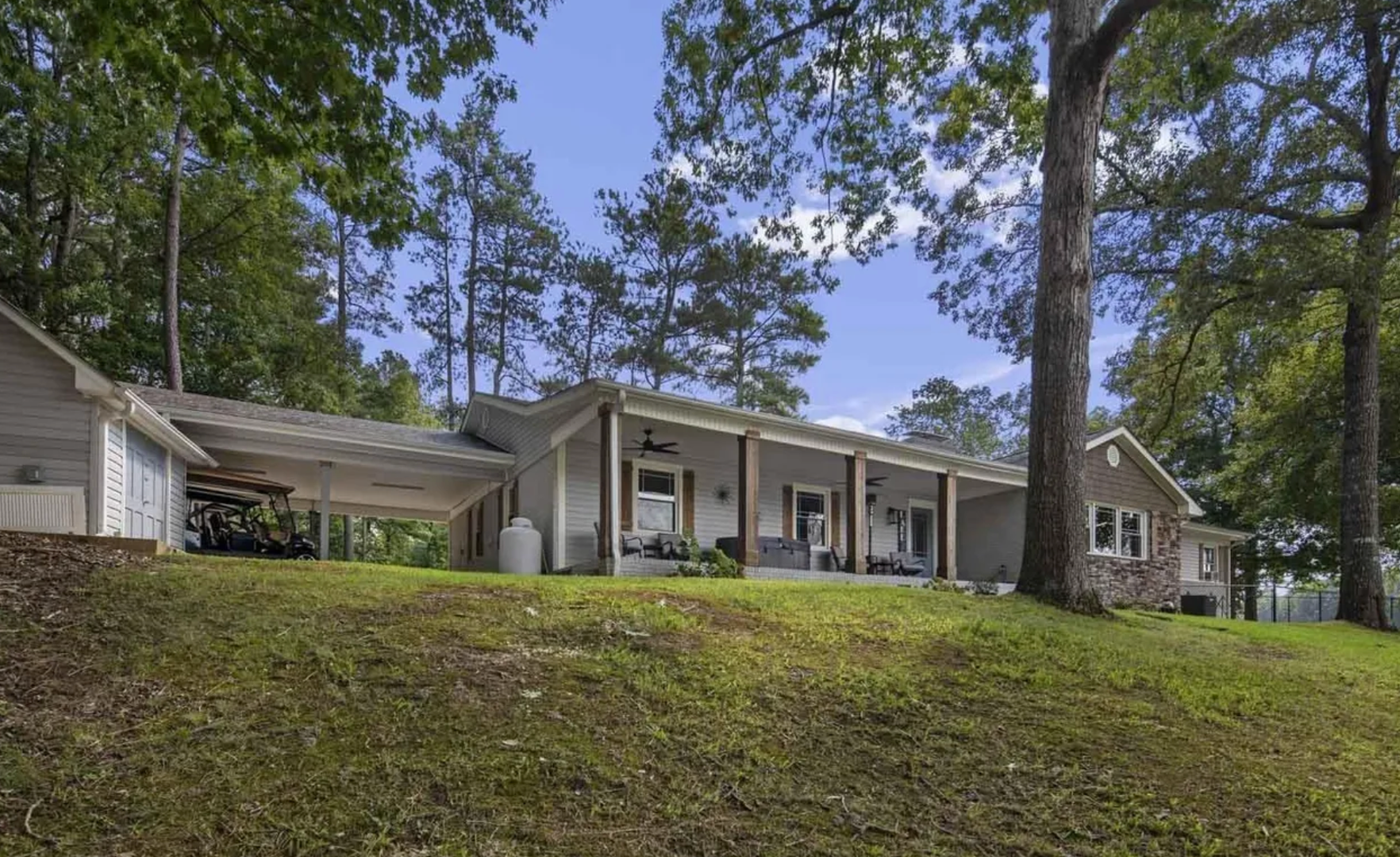 Sanford House: 1510 Clearwater Drive