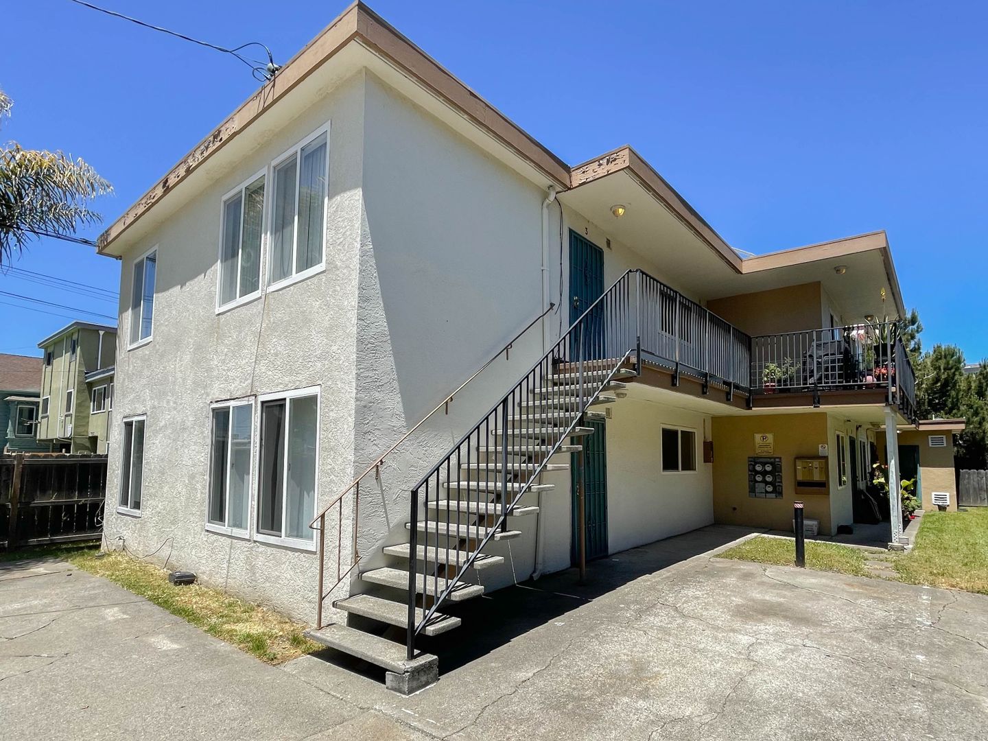 Berkeley Apartment: 1625 Prince St.