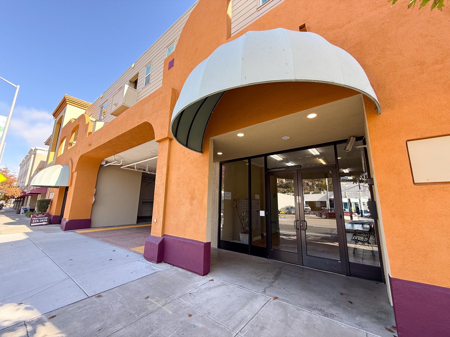 Albany Condo: 727 San Pablo Ave. #215