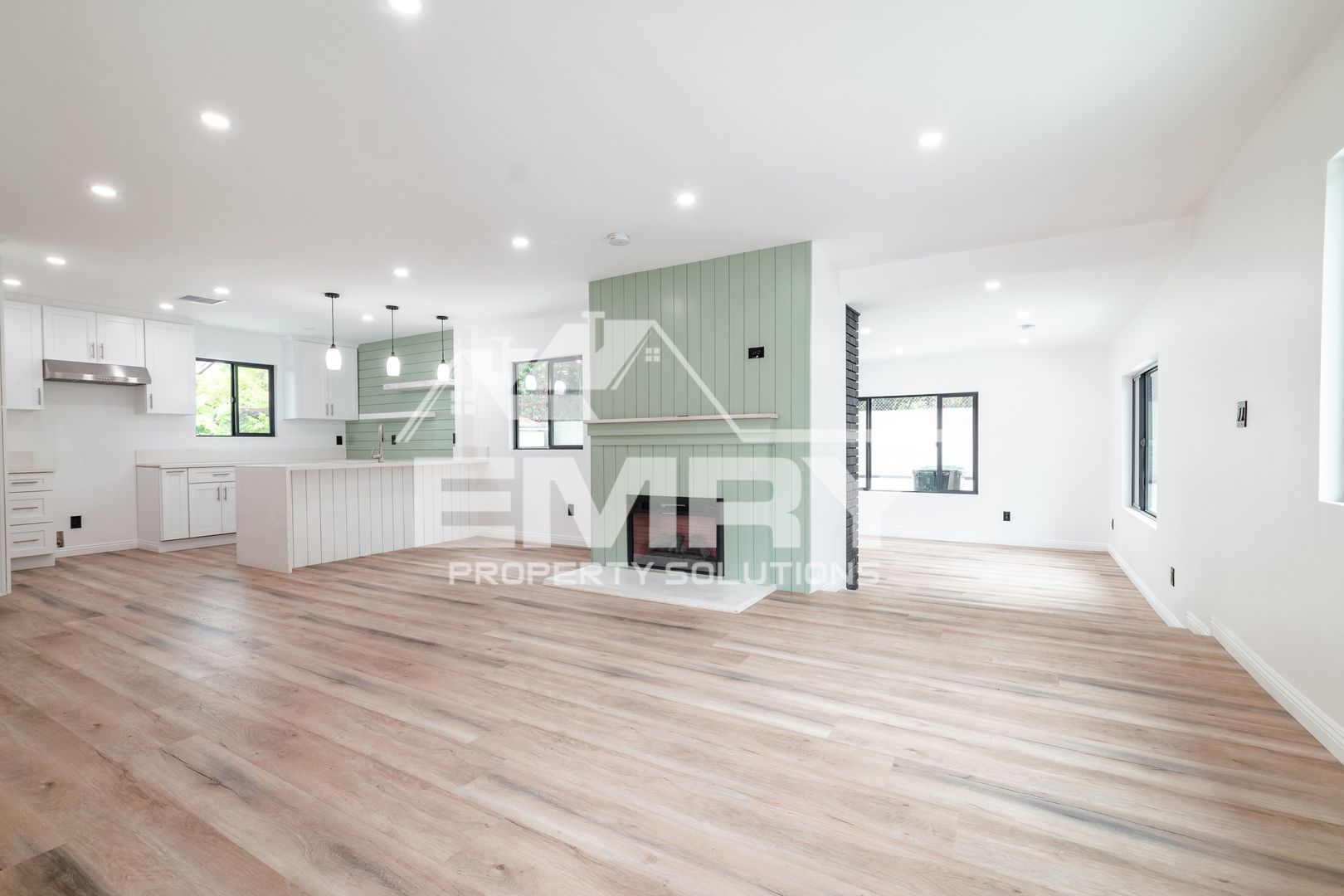 Downey House: 9135 Arrington Avenue