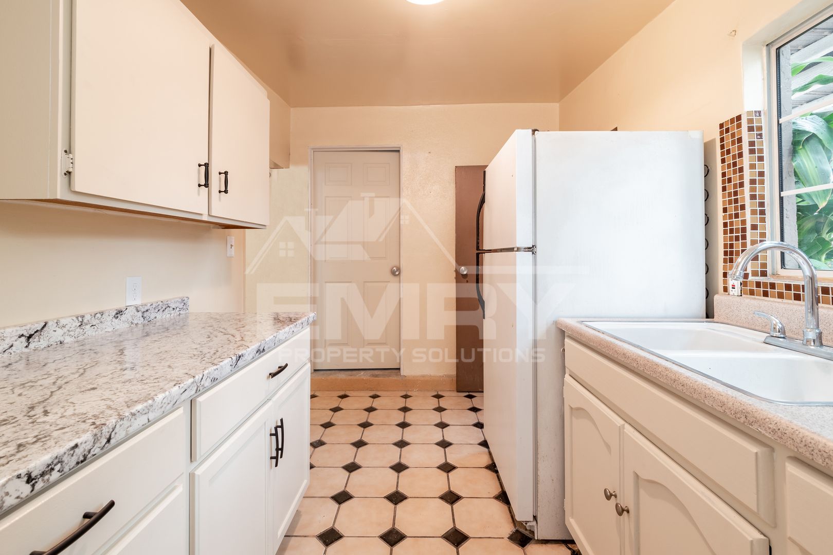 Los Angeles Apartment: 1125 S Evergreen Ave, Los Angeles CA 90023