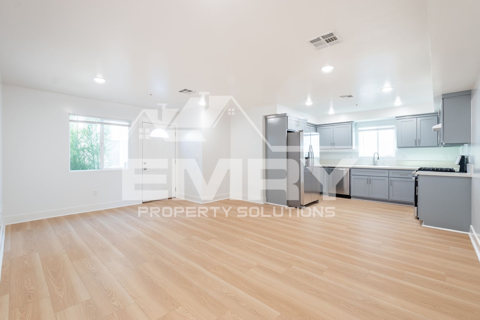 Wilmington Apartment: 814 N Wilmington Blvd, Wilmington, CA 90744