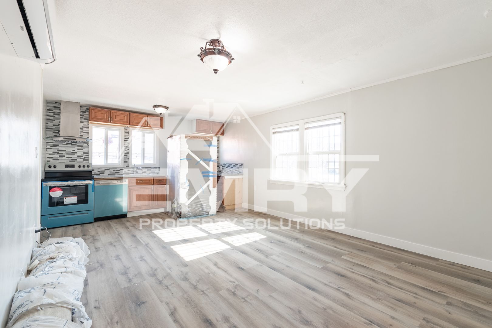 Lynwood Apartment: 3652 Platt Ave