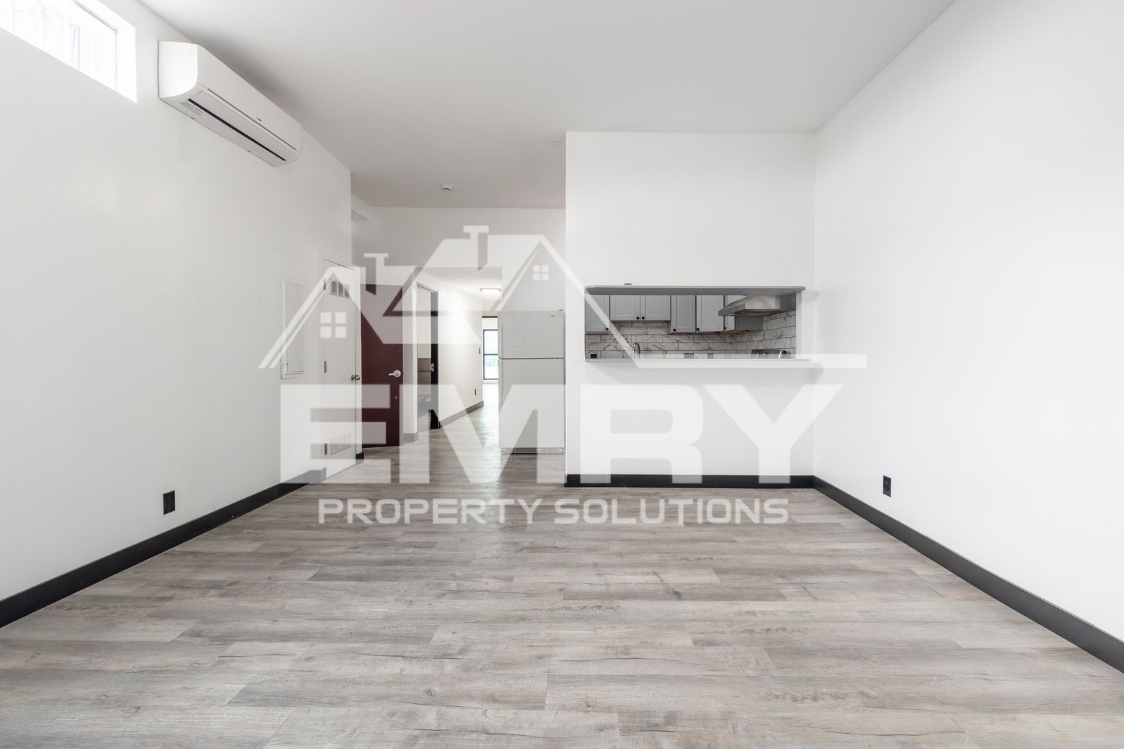 Los Angeles Apartment: 942 S Gerhart Ave.