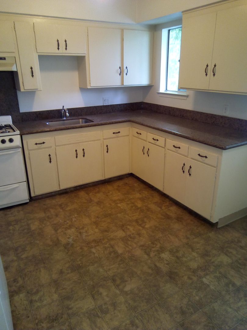 Rancho Cordova Apartment: 10442 Coloma Rd.