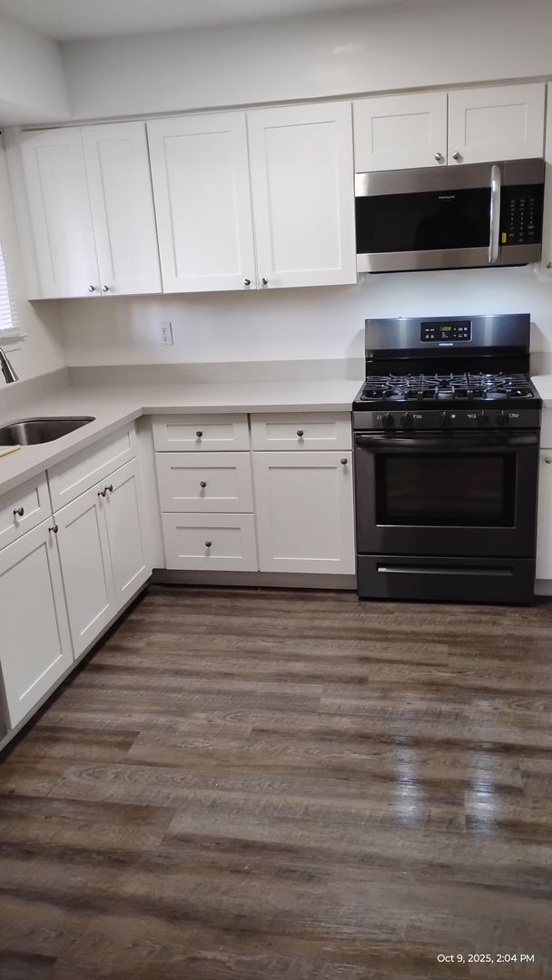 Rancho Cordova Apartment: 10442 Coloma Rd.